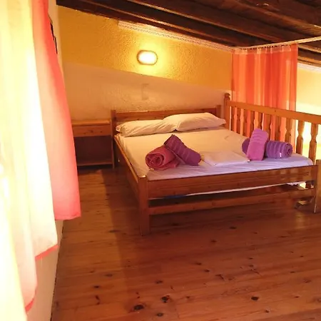 Taxiarchis Apartments Skiathos Town Exterior photo