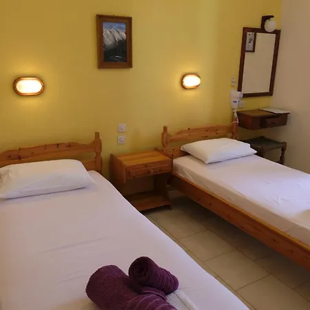 Taxiarchis Apartments Skiathos Town Room photo