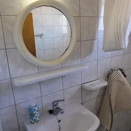 Taxiarchis Apartments Skiathos Town Room photo