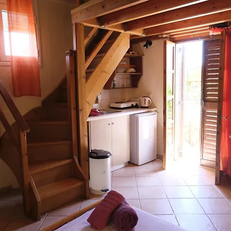 Taxiarchis Apartments Skiathos Town Room photo