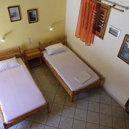 Taxiarchis Apartments Skiathos Town Room photo